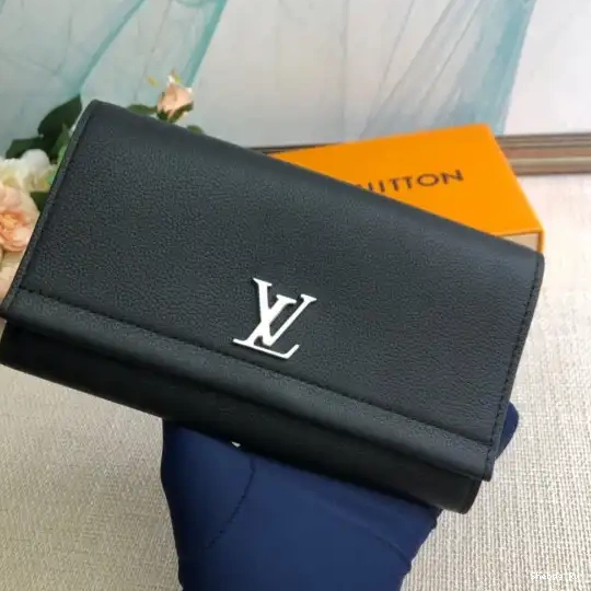 LOCKME VUITTON WALLET LOUIS 0706